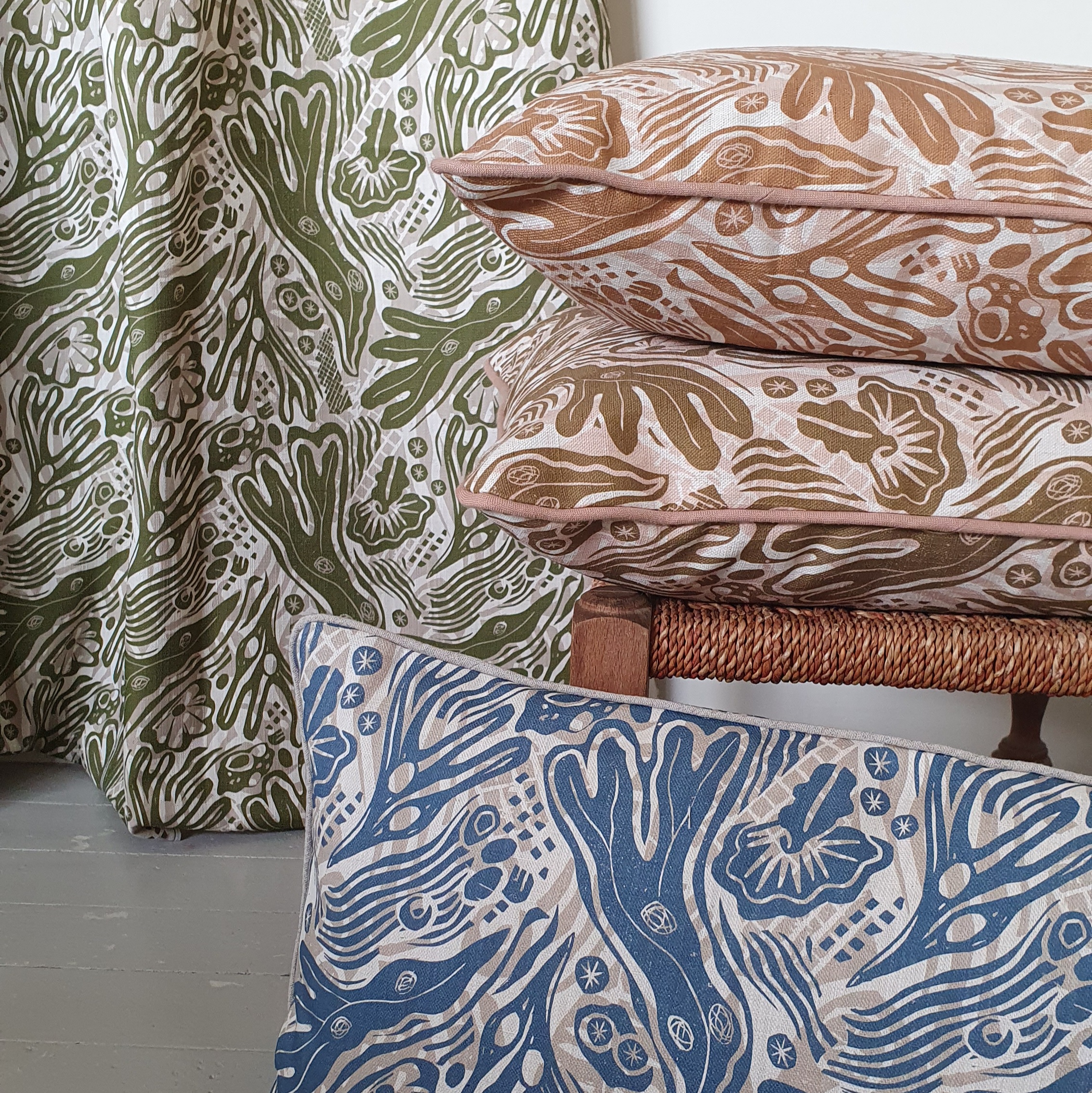 Shoreline piped cushions